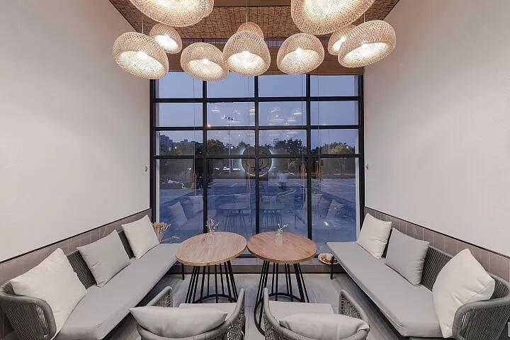 優(yōu)雅溫馨的咖啡店設(shè)計實景-第2張圖片-上海古都建筑設(shè)計集團