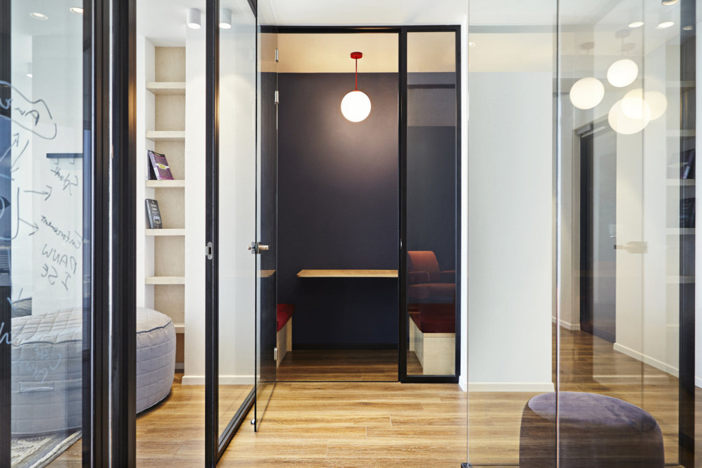 浦東高科技公司辦公室裝修設(shè)計(jì)-第4張圖片-上海古都建筑設(shè)計(jì)集團(tuán)