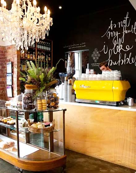 文藝風格咖啡廳裝修設(shè)計效果圖-第6張圖片-上海古都建筑設(shè)計集團