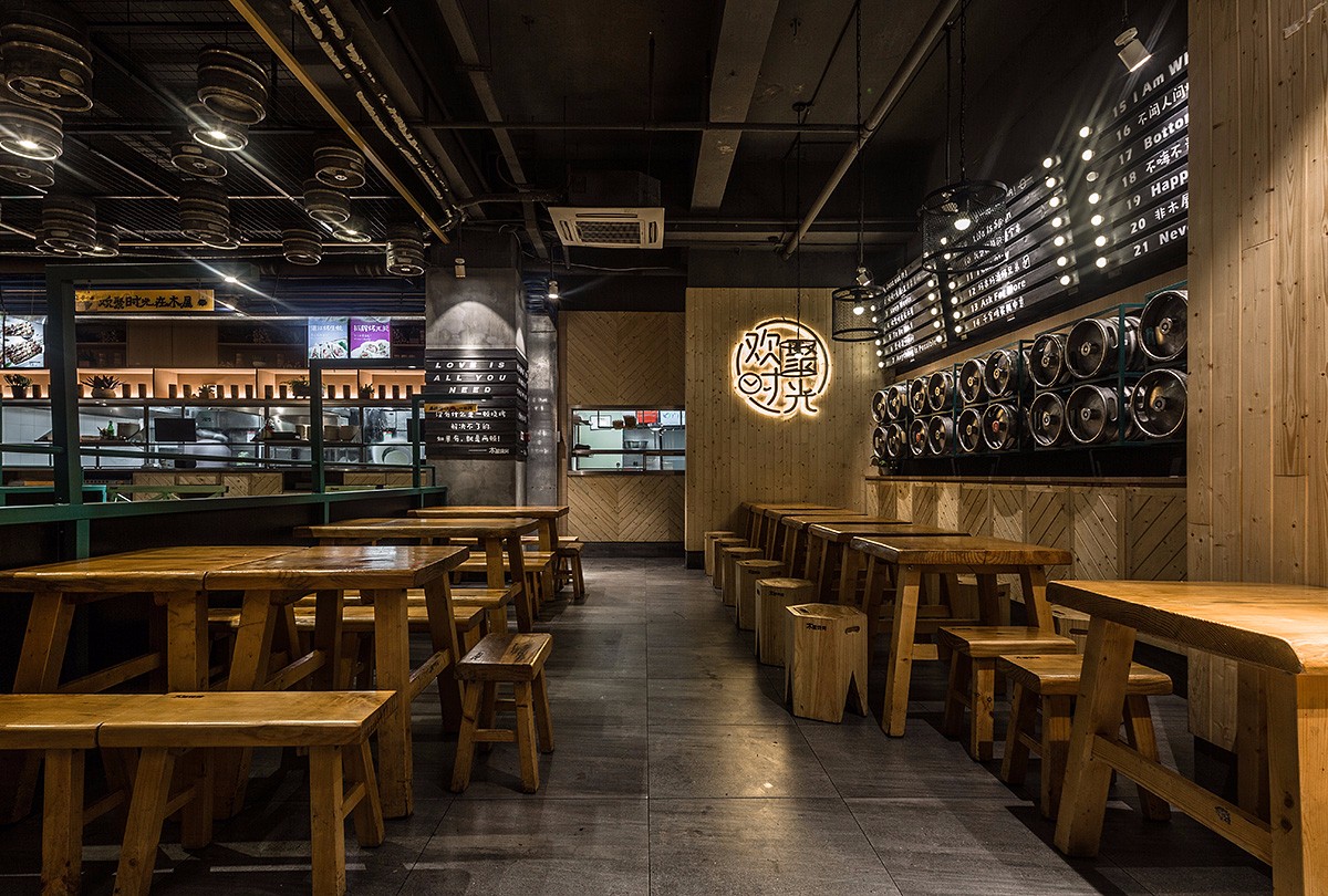 全木風(fēng)格燒烤店裝修設(shè)計-第1張圖片-上海古都建筑設(shè)計集團