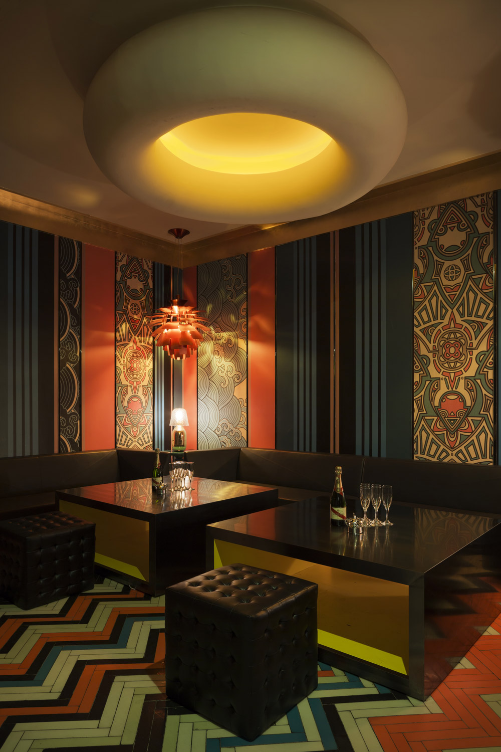 法式混搭風(fēng)格餐廳裝修設(shè)計(jì)-第5張圖片-上海古都建筑設(shè)計(jì)集團(tuán)