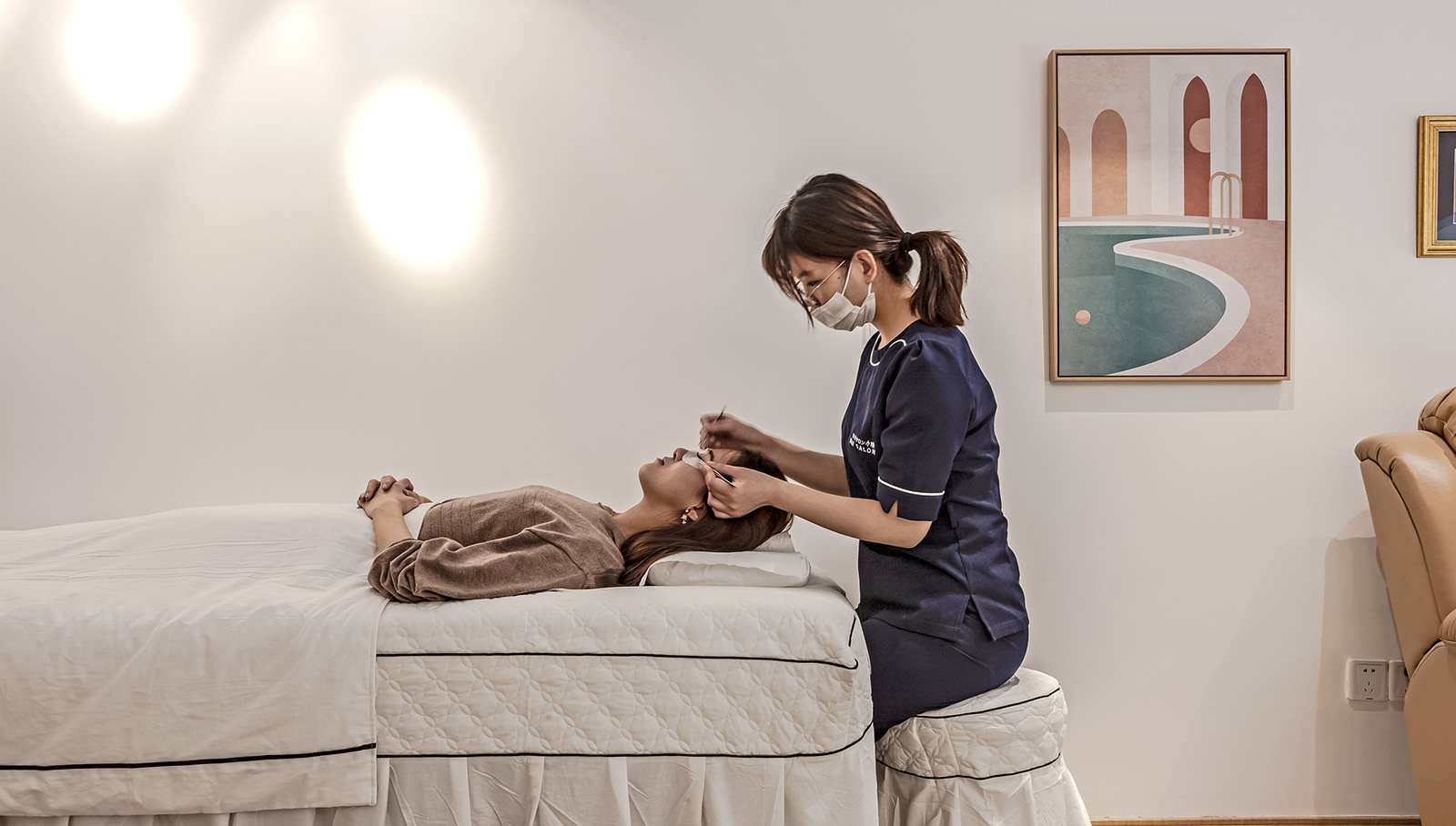 日式簡(jiǎn)約美容院裝修設(shè)計(jì)-第5張圖片-上海古都建筑設(shè)計(jì)集團(tuán)