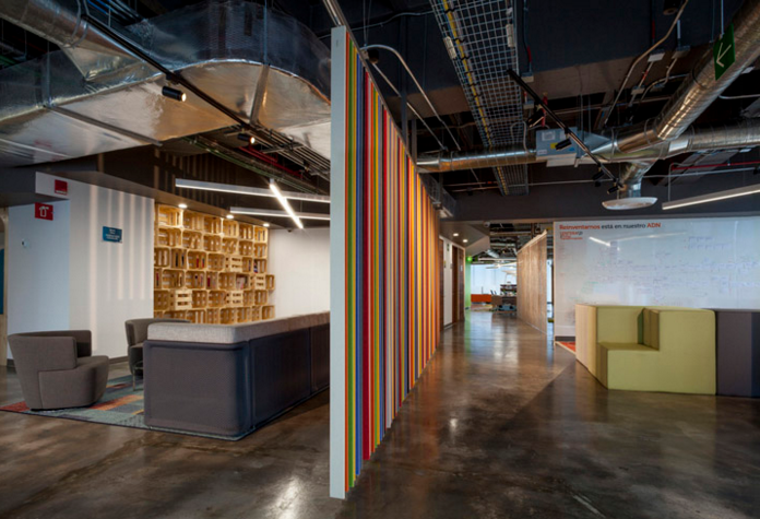 創(chuàng)意廣告公司辦公室設(shè)計(jì)布局效果-第1張圖片-上海古都建筑設(shè)計(jì)集團(tuán) 創(chuàng)意廣告公司辦公室設(shè)計(jì)布局效果-第1張圖片-上海古都建筑設(shè)計(jì)集團(tuán)