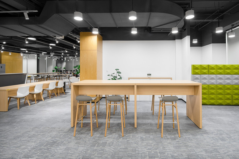 黃浦辦公室設(shè)計880平辦公室布局效果-第3張圖片-上海古都建筑設(shè)計集團 黃浦辦公室設(shè)計880平辦公室布局效果-第3張圖片-上海古都建筑設(shè)計集團